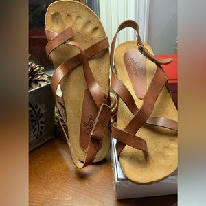 Yokono sandals